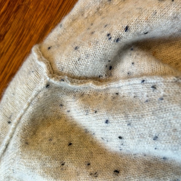 Cashmere sweater S oat-colored, flecked, from Bloomingdale’s - Picture 4 of 7